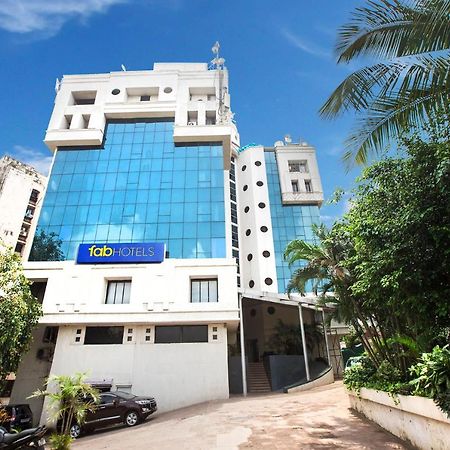 Fabhotel Savoy Suites Mumbai Airport מראה חיצוני תמונה