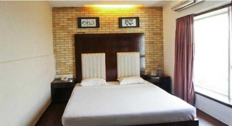 Fabhotel Savoy Suites Mumbai Airport מראה חיצוני תמונה
