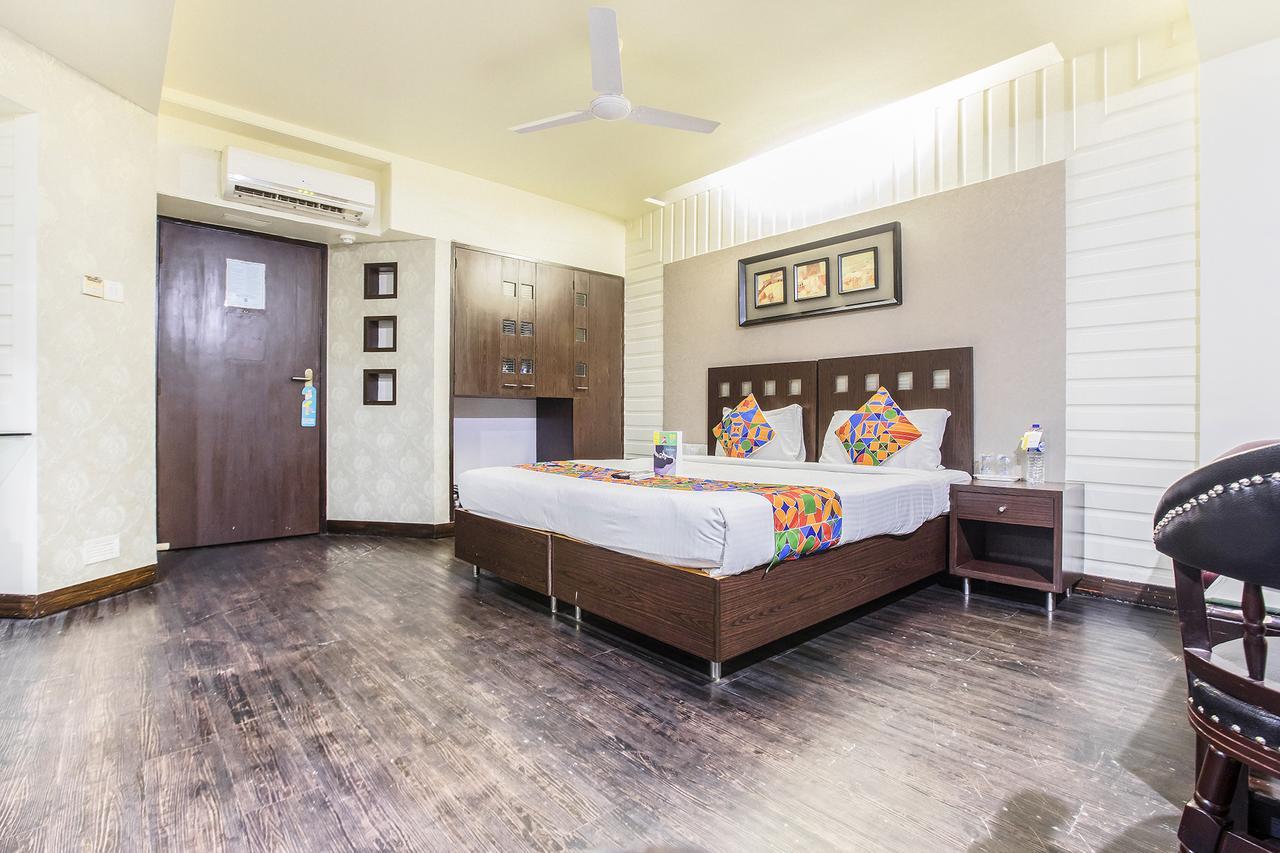 Fabhotel Savoy Suites Mumbai Airport מראה חיצוני תמונה